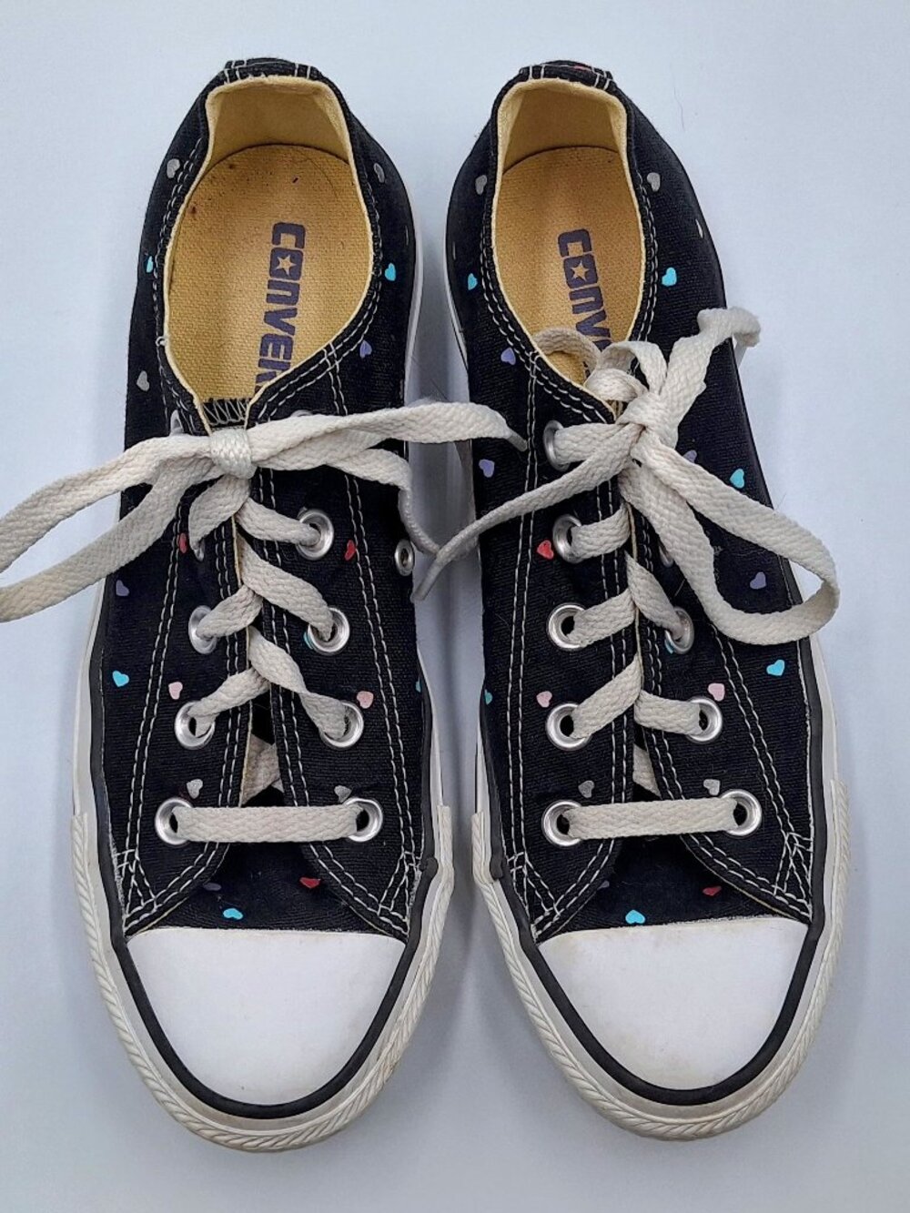 Converse All Star Chuck Taylor Black Low Tops Tiny Pastel Hearts Women's 6